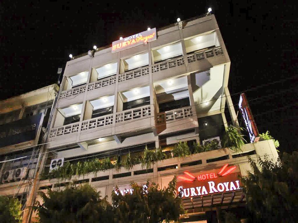Surya Royal Hotel Кота Екстериор снимка